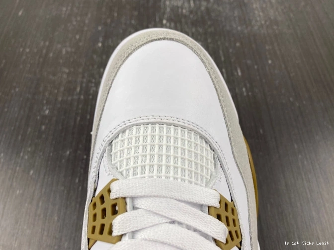 Retro SB 4 Jordan DR5415-120 0817